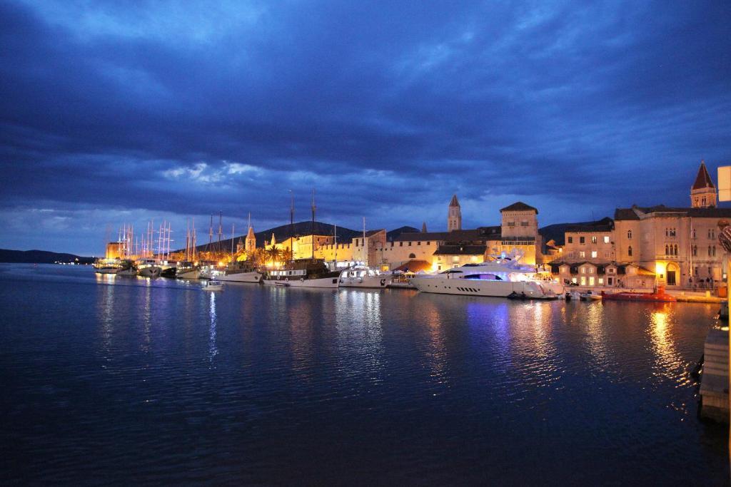 Apartments Delta Trogir Quarto foto